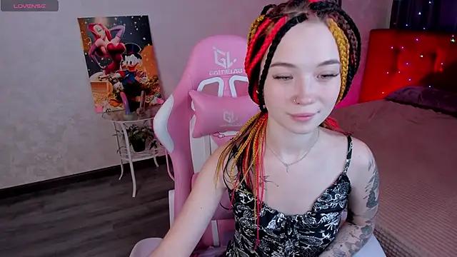 Girls: try live performances with matured performers, from dancing to quirks, in a variety of beautiful sex cams.