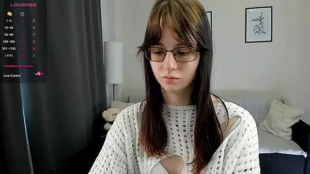 Girls: try live performances with matured performers, from dancing to quirks, in a variety of beautiful sex cams.