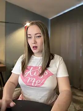 Kiss_My_Body from StripChat