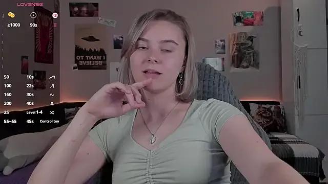 kitten_kween from StripChat