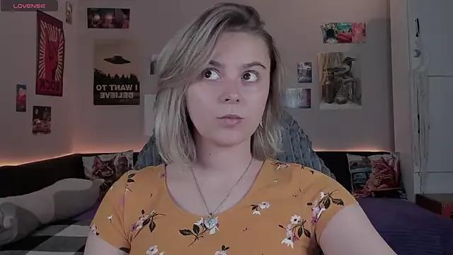 kitten_kween from StripChat