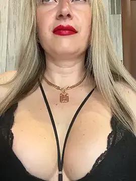 Kittenforyou from StripChat