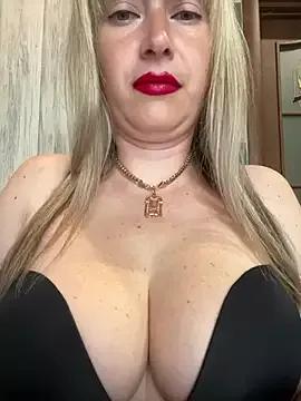 Kittenforyou from StripChat