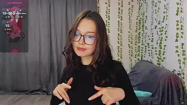 kittenrisha from StripChat