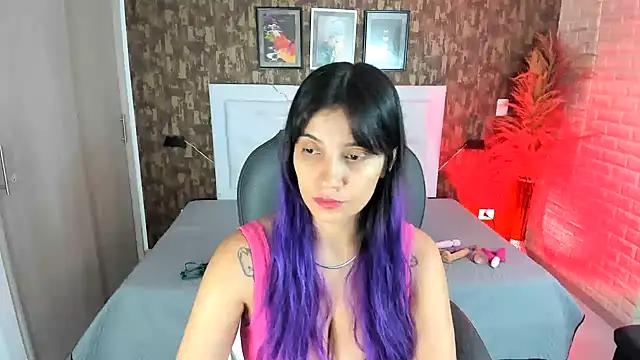 kitty__horny on StripChat 