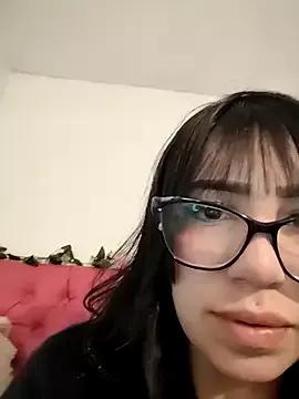 Kitty_Melodi from StripChat