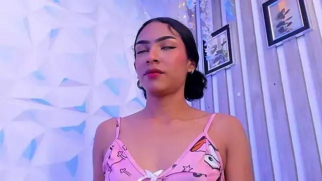 Kittylovee_ from StripChat