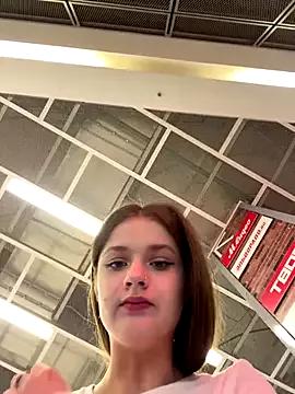 KittyQueeny from StripChat