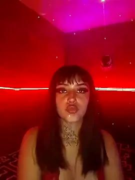 Koraa_ from StripChat is Freechat