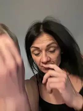 Koronkowazmoja83 from StripChat