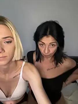 Koronkowazmoja83 from StripChat