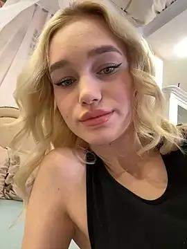 KristinaDane from StripChat is Freechat