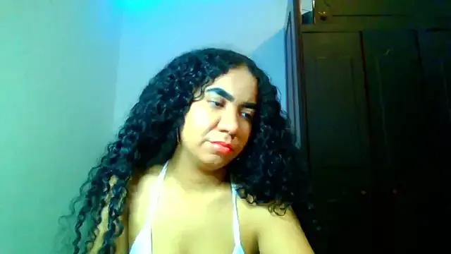 Kristynsmith from StripChat is Freechat