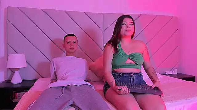 kylie_and_matthew from StripChat is Freechat