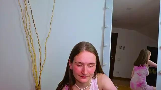 Girls: try live performances with matured performers, from dancing to quirks, in a variety of beautiful sex cams.