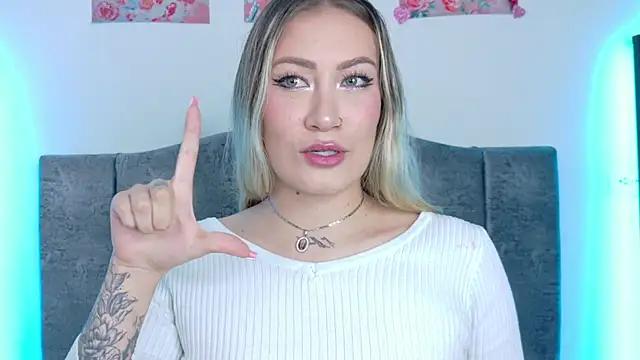 Lally_Valencia__ from StripChat