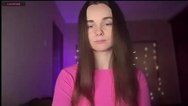 lanaloulou from StripChat