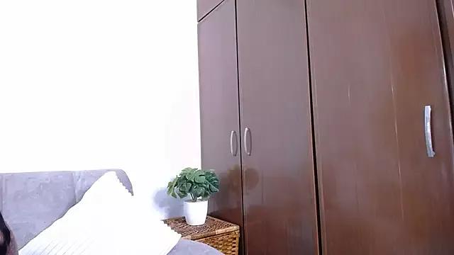 Lara_Sins from StripChat is Freechat