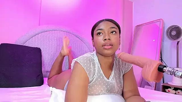 Laraebony_ from StripChat