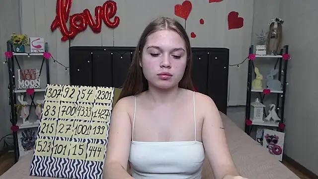 LaraPika from StripChat