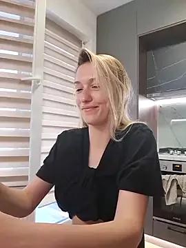 LaraStone69 from StripChat