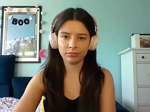 LariceSexy from StripChat is Freechat