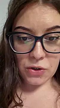 Photos of Larissa4U from StripChat is Freechat