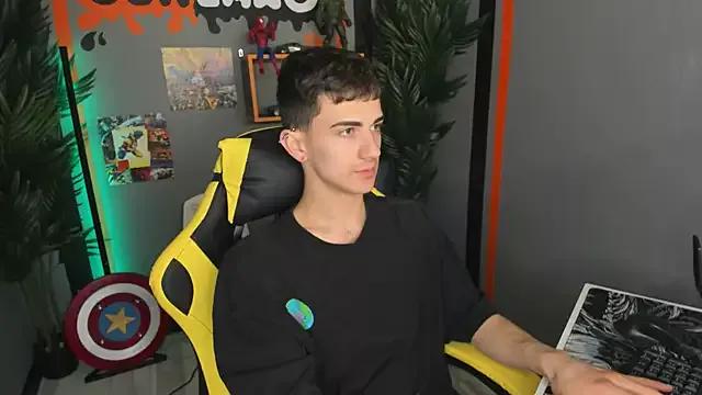 LarryProject from StripChat