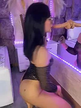 Girls: try live performances with matured performers, from dancing to quirks, in a variety of beautiful sex cams.