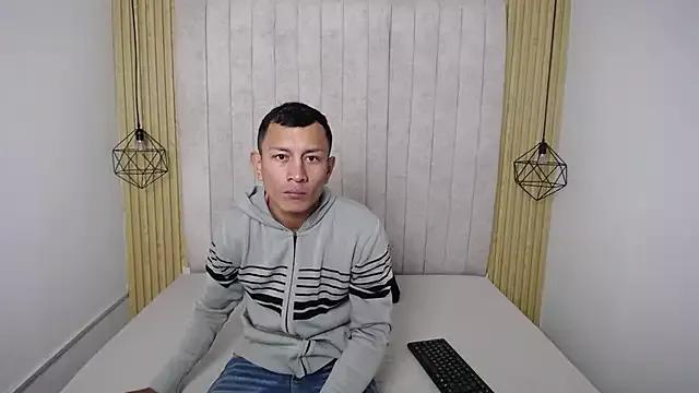 Laurayjuann from StripChat is Freechat