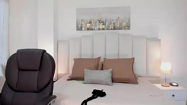 Layla_Breezee from StripChat