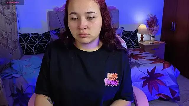 Leakitten from StripChat is Freechat
