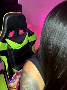 leila_22 from StripChat