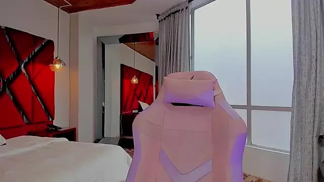 Leila_25 from StripChat