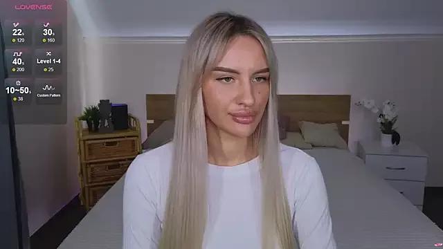 Leilalav from StripChat