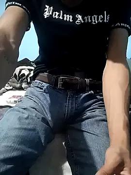 Leonul from StripChat is Freechat