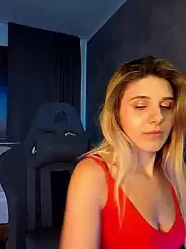 LeylaRosse from StripChat is Freechat