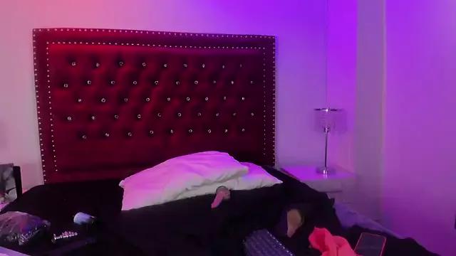 Lia_adamsss from StripChat is Freechat