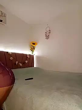 Liahdiaz_ from StripChat is Freechat