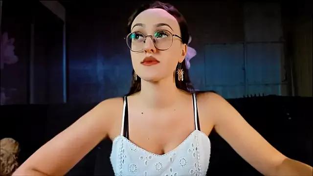 LilahEris from StripChat is Freechat