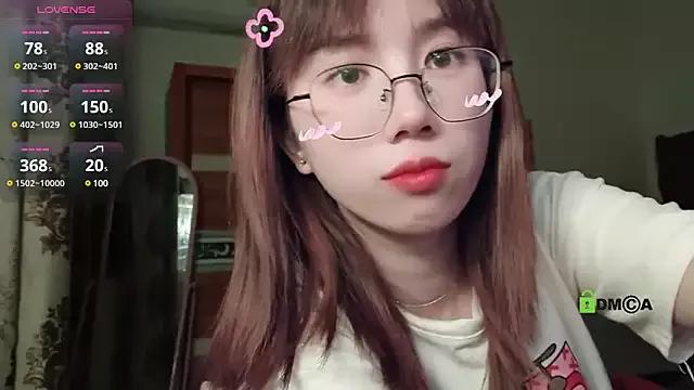 Lili_666 from StripChat