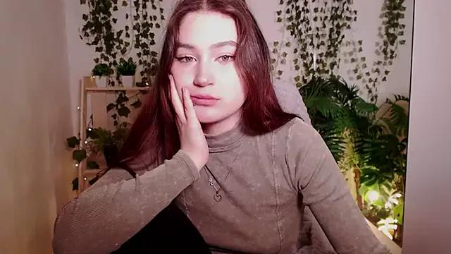 Lili_Luuu from StripChat