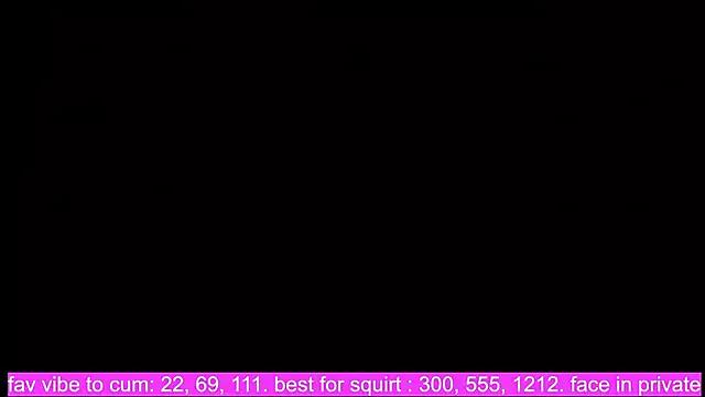 Lilies_blossom from StripChat