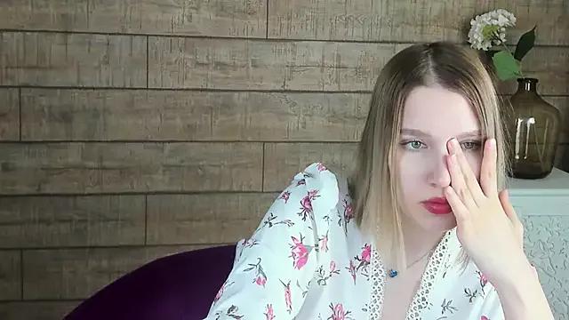 LiliLinn from StripChat