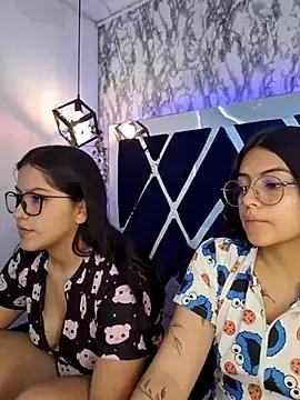 Lilith_and_Khloe from StripChat