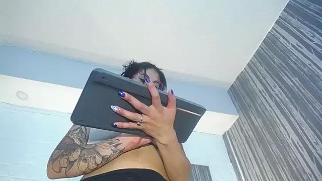 lilith_hs from StripChat