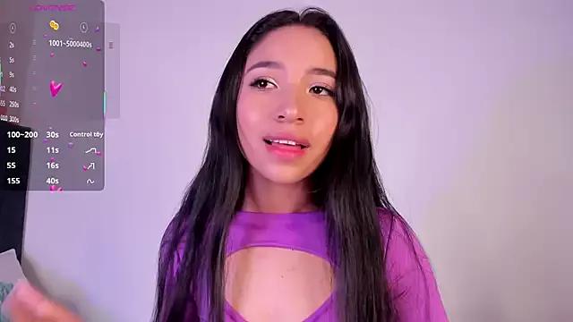 lillielover16 from StripChat