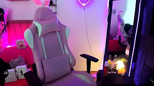 lilly_sweett from StripChat