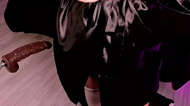 Girls: try live performances with matured performers, from dancing to quirks, in a variety of beautiful sex cams.