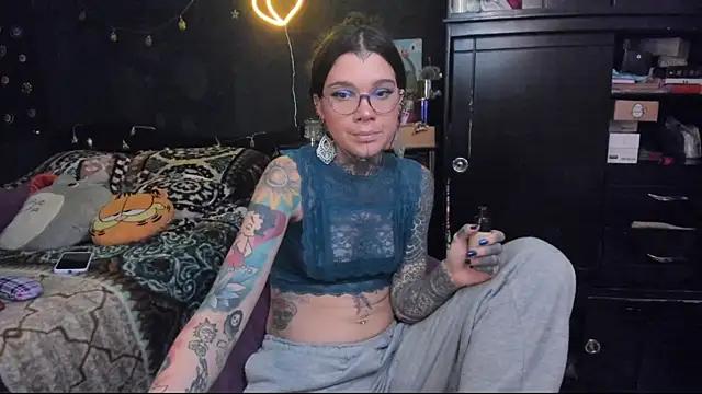 Lilmarieee from StripChat